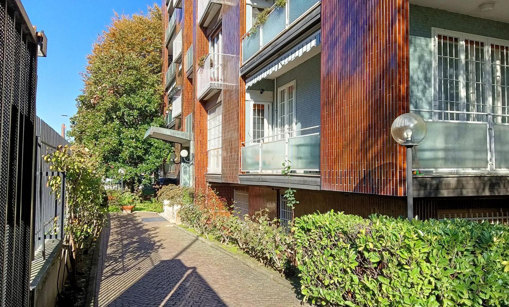 Sahi - Via Dei Ciclamini Mm1 Primaticcio, Stadio San Siro, Ospedale San Carlo Милан Экстерьер фото